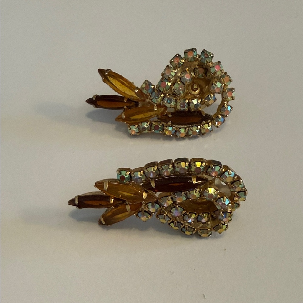 Elegant Gold and Brown Fashion Earrings and Brooch Set (set of 3) - Picture 5 of 6